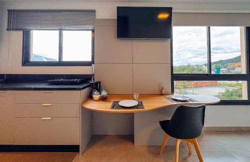 Studio Moderno c/ Piscina e Garagem - Foto 8