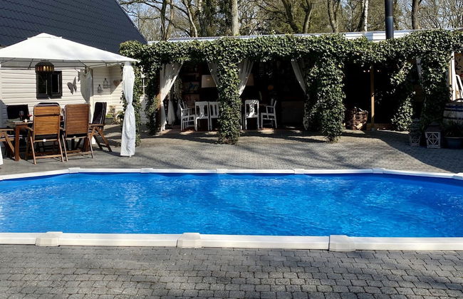 A Detached Bungalow With Outdoor Fireplace, Covered Terrace and Pond in a Forest Plot - Photo 54