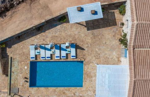 Villa Daniela - Private Pool and Serene Location, by ZanteWize - Foto 41