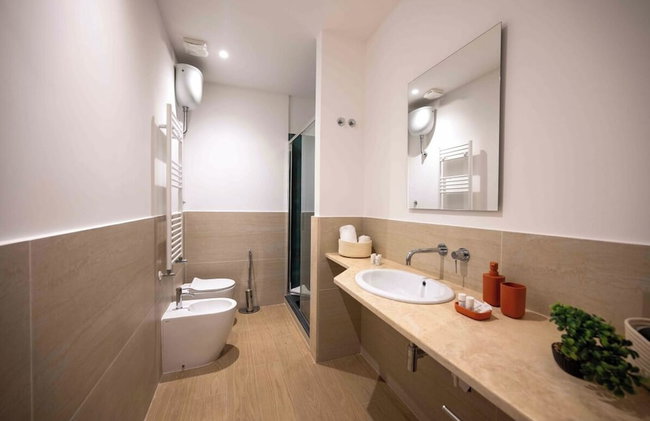 JOIVY Exclusive 2-Bedroom Villa with Private Garden - 5 minutes from the Colosseum - Photo 102