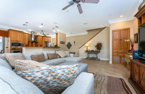 Villa Hibiscus-Waterfront-Free Heated Pool-Dock-Bikes-Other Amenities - Photo 32