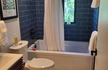 This Deluxe Modern New 3-Story Home With Central Ac Offers The Best Of Bozeman! - Foto 18