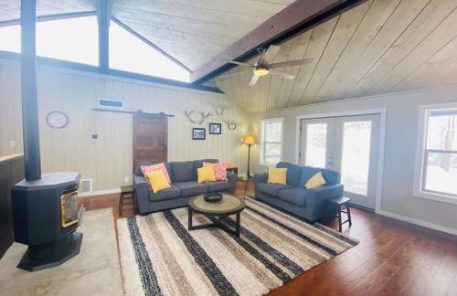 BEAUTIFUL Rustic Modern Remodel IDEAL Location!! - Foto 22