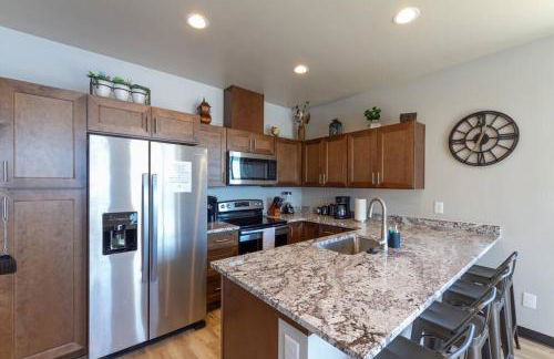 Beautiful Triplex Unit With Spectacular Lake View! - Foto 15