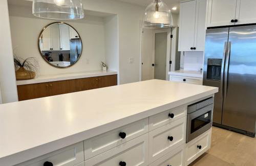 Oceanfront Fully Remodeled 2BR 2BA, Pool, Hot Tub, Gated Parking - Foto 34