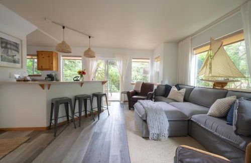 Beach Bungalow 4 - Photo 1