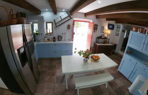 KIVERI 1876 traditional seafront cottage - Photo 22