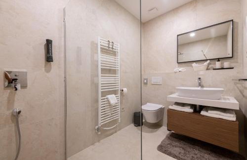 Luksuzna Villa Castanea s privatnim bazenom i wellnesom u srcu Istre - Photo 51