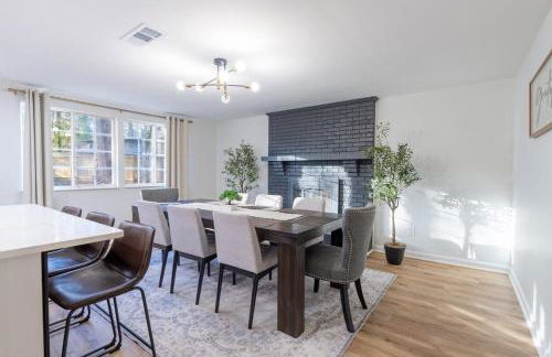 Ballantyne 3BR House, PrivateYard, Work Desk & 1 Gig Wi-Fi - Foto 17