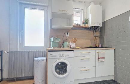 L'Oiseau du paradis - terrasse privée, parking, wifi rapide, arrivée autonome, entre gare et centre-ville, rez-de-chaussée - Foto 19