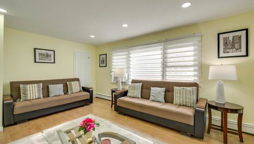 Walk to Public Transit Apt Next to Lincoln Park - Photo 4