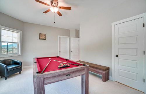 Hot Tub and EV Charger Helen Getaway with Views! - Photo 8