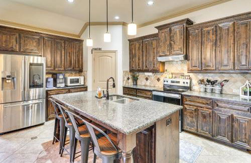 Pool and Hot Tub! Dog-Friendly AwaySis in SE Austin - Foto 10