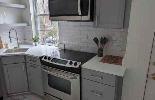 NEW! 2Br1Ba Convenient to 9th St, NCSSM - Foto 10