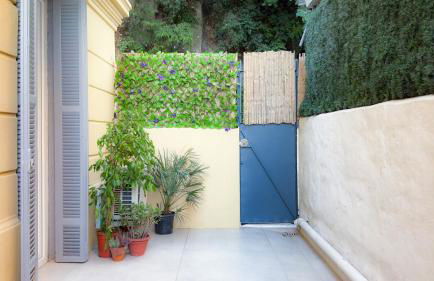 Central Studio - Bright & Modern - Private Terrace - AirCon - Near Train & Beach - Foto 16