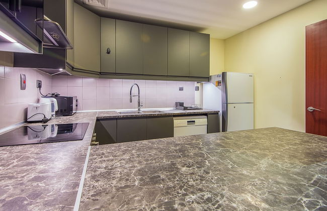 Jbr Very Cozy 2 Br Apartment High Floor Sea View - Foto 11