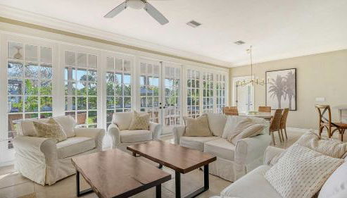 Blue Lagoon Hideaway 3BR Coastal Chic Retreat - Foto 5