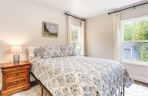 8 Mi to Columbia River Gorge Cottage with Deck! - Photo 10