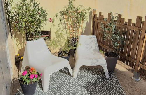 Plein cœur centre historique de Charlieu avec parking et garage vélo moto - Foto 12