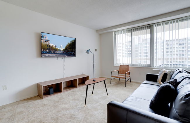 Prime Crystal City Apartments - Photo 65