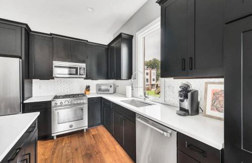 Luxury Villa close Broadway with Garage and Fire Pit - Foto 13