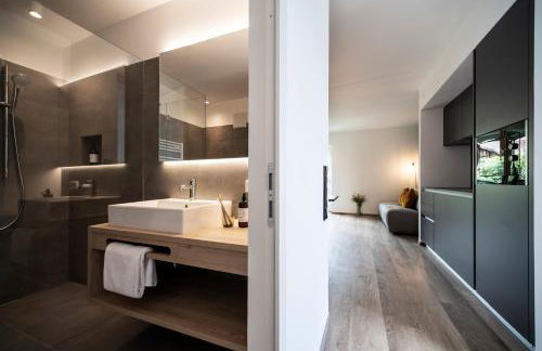 Sambucus Apartments -Premium Apartments for You and Your Dog - Photo 36