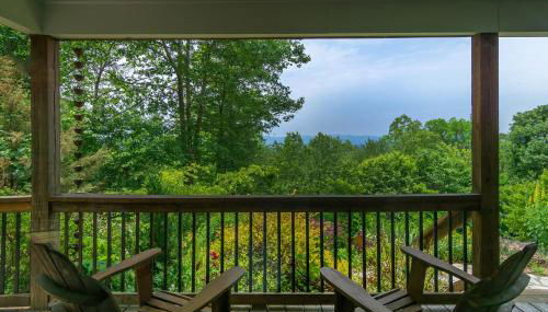 Mountain Over Main Street 5 Min. to Downtown Weaverville, Fire Pit & Views! - Foto 4