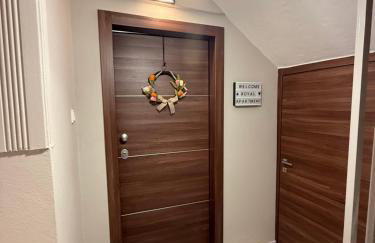 Royal Apartment - Photo 37
