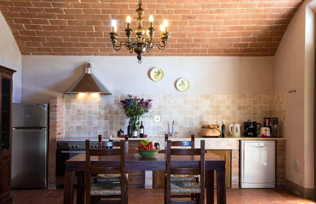 Villa in Tuscany Near Medieval Ghizzano - Photo 15