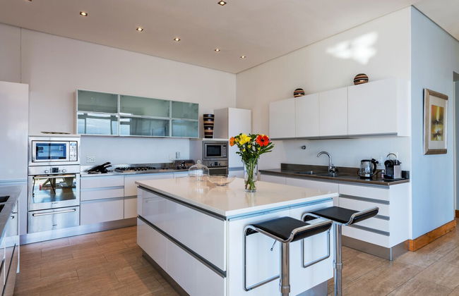 PENTHOUSE 230m2 ON THE SEA - Photo 21