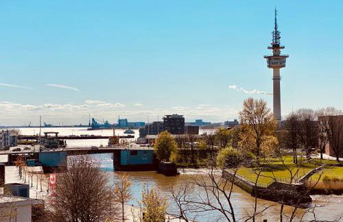 COAST HOUSE River Docks - Photo 3