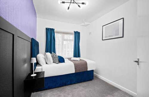 Stylish 3 Bedroom House - Garden - Pool Table - Parking 165M - Foto 38