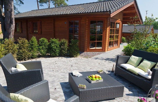 Wooden Chalet With Terrace and Microwave - Photo 24