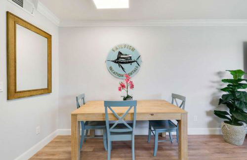 Sailfish Suites 7 - Waterfront Lodging - Photo 12