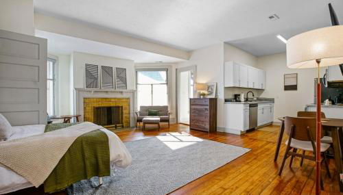 Cozy Victorian Studio Steps from Cleveland Clinic - Foto 5