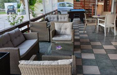 Canditas Studios - Photo 22