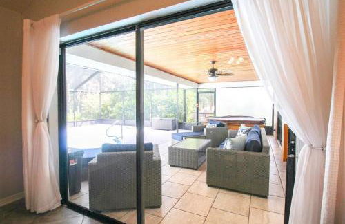 Elegant 3BR 2BA Private Pool Home - Foto 41