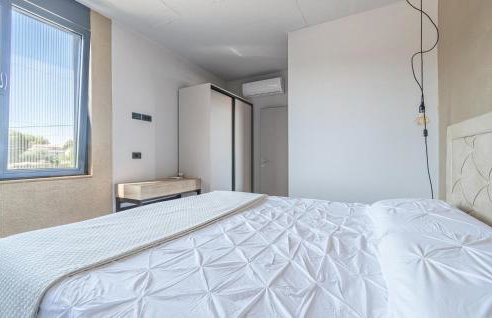 Awesome Home In Bukori - Foto 38