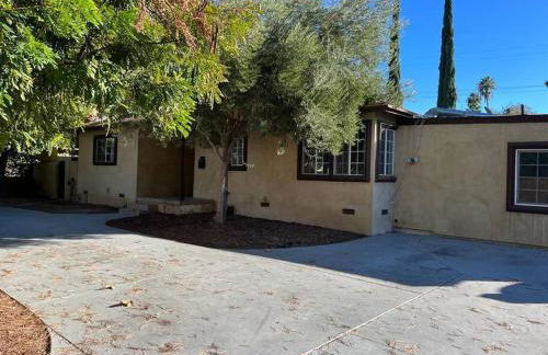 Tarzana 6 Bedroom Charmer W Pool - Foto 4