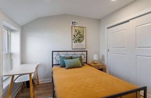 Welcome to The Lux Collective a Spacious 5-Bedroom House close to Stadiums, Universities, Center City & more! - Foto 10