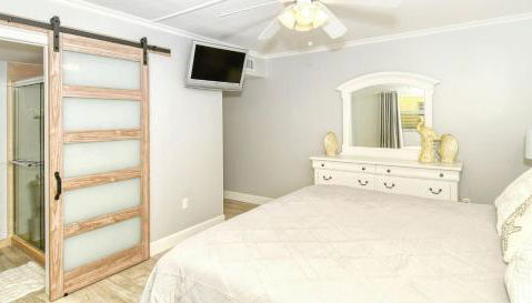 LaPlaya 104A Gulf front Walk right from your lanai onto the private beach - Foto 5, Other