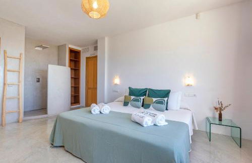 Modern Villa with Seaviews Sleeps 14 - Foto 27