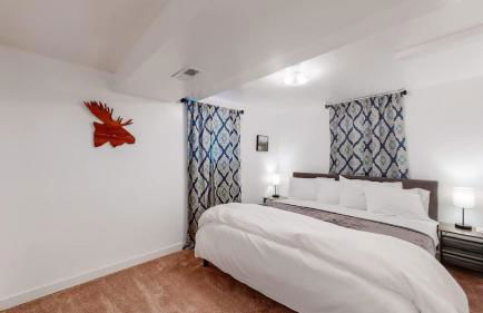 Spacious Arvada Family Home with King Beds and Office - Foto 24