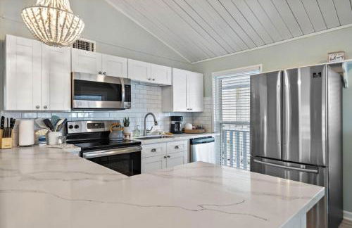 Canal Front Bungalow with Screened Patio and Kayaks - Foto 7