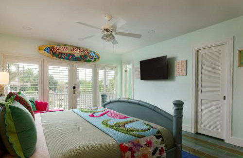 The Bird-2 blocks to beach-Heated Pool-Hot Tub - Foto 70