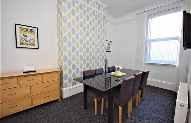 Seaways Holiday Home - Photo 5