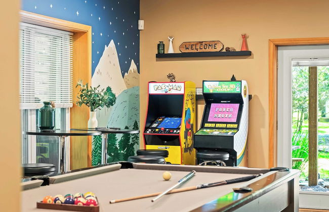 Mews Mountain House by Avantstay Walk to Beach, Hot Tub, Game Room - Foto 20