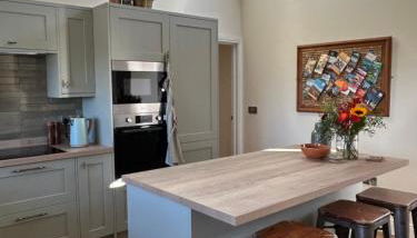 High Shilford Barn - Photo 5