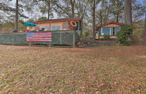 Lakeside Pleasure Island Cabin with Deck and Gas Grill - Foto 21