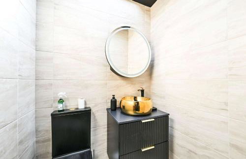 Lovely 3 Bed for Families, Contractors, Relocation - Foto 27